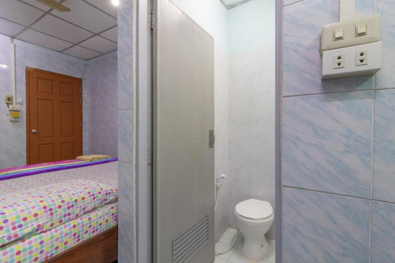 New Central Guesthouse Bangkok Eksteriør billede
